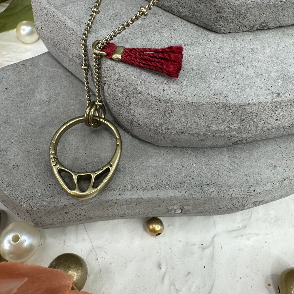 Banana Republic Gold Tone Steering Wheel‎ Tassel Pendant Necklace